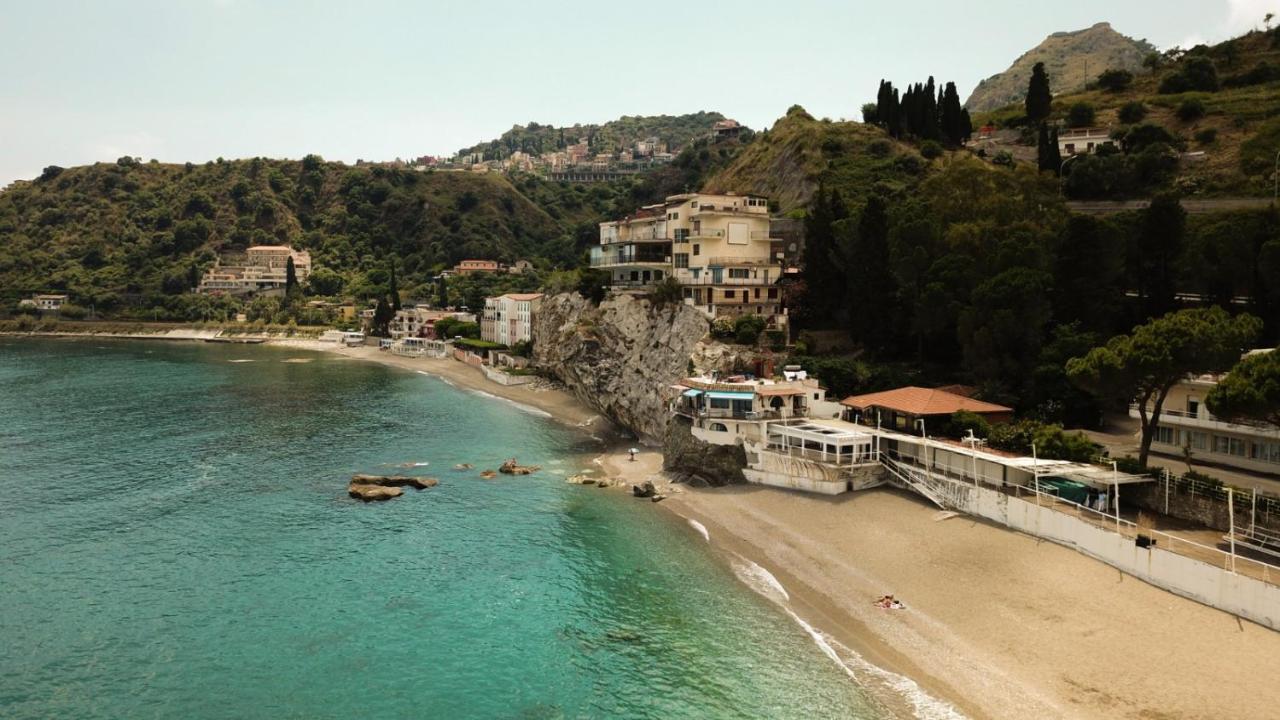 Mare Roccia Beachfront Apartment Taormina Kültér fotó